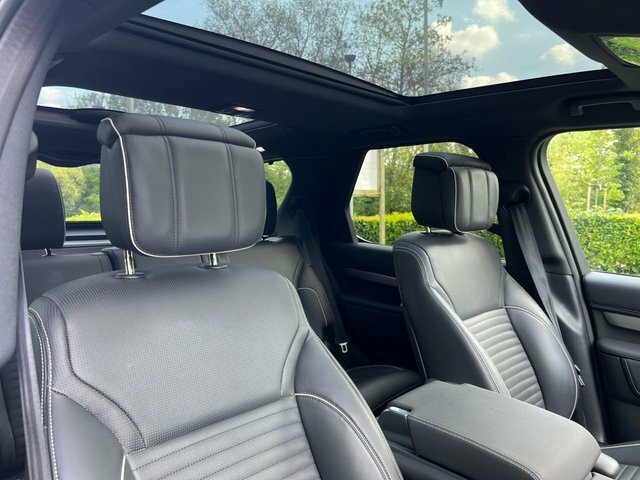 Land Rover Discovery 3.0 D300 Hse Commercial Grey #10