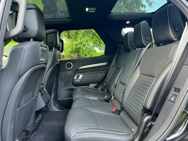 Land Rover Discovery 3.0 D300 Hse Commercial Grey #14