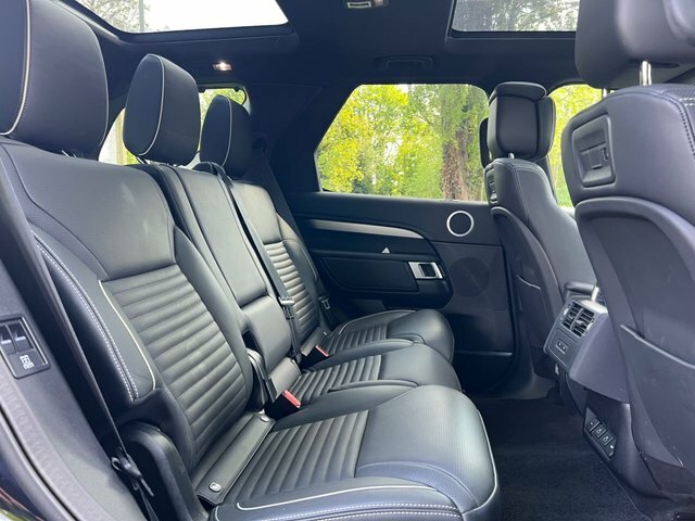 Land Rover Discovery 3.0 D300 Hse Commercial Grey #15