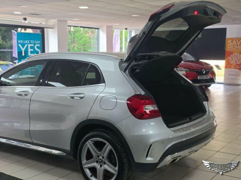 Mercedes-Benz GLA Class 1.6 Gla200 Amg Line Suv Euro 6 White #33
