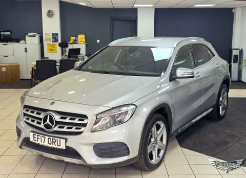 Mercedes-Benz GLA Class 1.6 Gla200 Amg Line Suv Euro 6 White #70