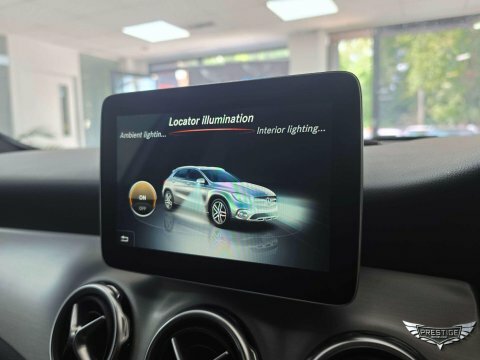 Mercedes-Benz GLA Class 1.6 Gla200 Amg Line Suv Euro 6 White #64
