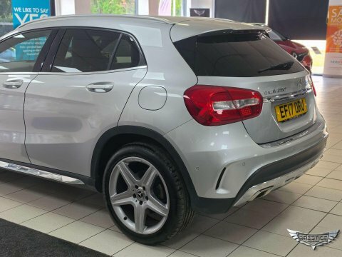 Mercedes-Benz GLA Class 1.6 Gla200 Amg Line Suv Euro 6 White #59