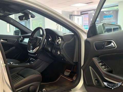 Mercedes-Benz GLA Class 1.6 Gla200 Amg Line Suv Euro 6 White #36