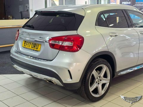 Mercedes-Benz GLA Class 1.6 Gla200 Amg Line Suv Euro 6 White #15