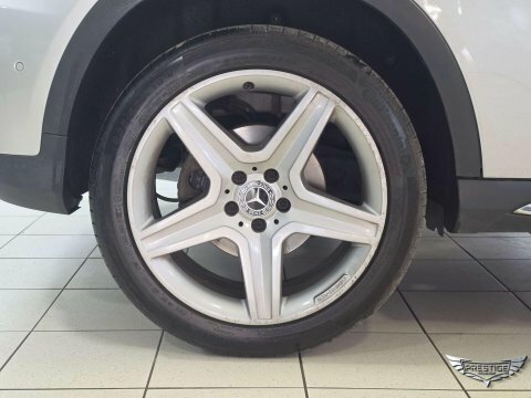 Mercedes-Benz GLA Class 1.6 Gla200 Amg Line Suv Euro 6 White #58
