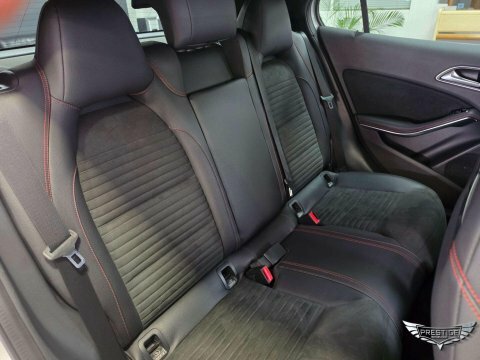 Mercedes-Benz GLA Class 1.6 Gla200 Amg Line Suv Euro 6 White #68