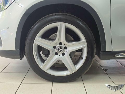 Mercedes-Benz GLA Class 1.6 Gla200 Amg Line Suv Euro 6 White #53