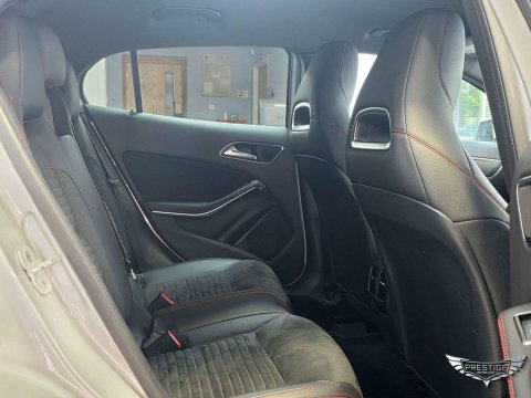 Mercedes-Benz GLA Class 1.6 Gla200 Amg Line Suv Euro 6 White #50