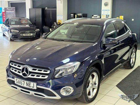 Mercedes-Benz GLA Class 1.6 Gla200 Sport Blue #3