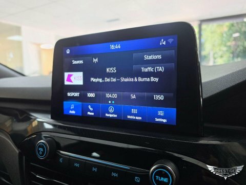 Ford Kuga 1.5 Ecoblue St-line Edition Red #70
