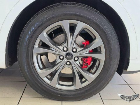 Ford Kuga 1.5 Ecoblue St-line Edition Red #64