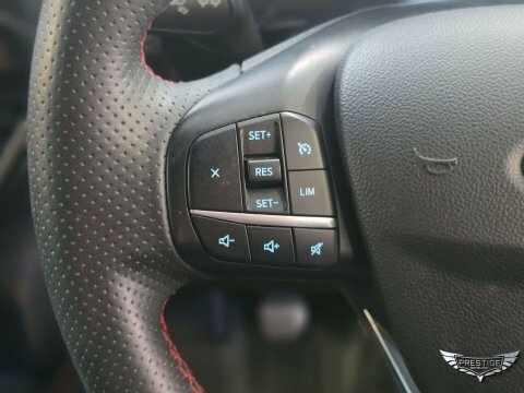 Ford Kuga 1.5 Ecoblue St-line Edition Red #51