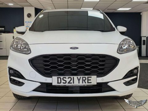 Ford Kuga 1.5 Ecoblue St-line Edition Red #82