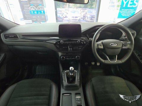 Ford Kuga 1.5 Ecoblue St-line Edition Red #23