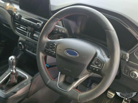 Ford Kuga 1.5 Ecoblue St-line Edition Red #50