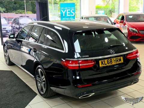 Mercedes-Benz E Class 2.0 E200 Se Black #5