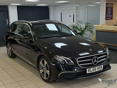Mercedes-Benz E Class 2.0 E200 Se Black #2