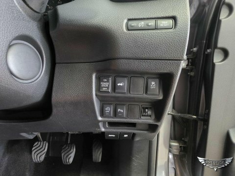 Nissan X-Trail Tekna Grey #57