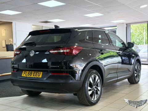 Vauxhall Grandland X 1.5 Turbo D Black #4