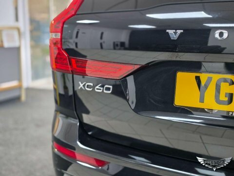 Volvo XC60 T5 Awd Momentum Blue #19