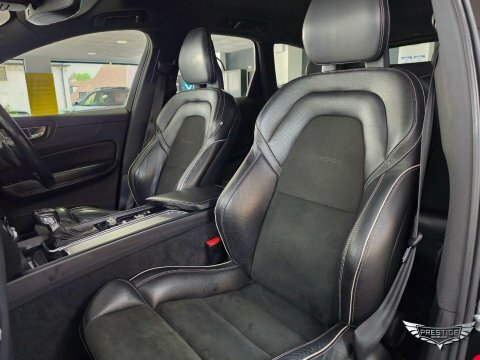 Volvo XC60 T5 Awd Momentum Blue #24
