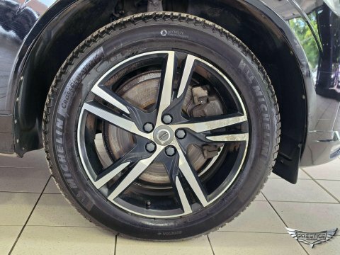 Volvo XC60 T5 Awd Momentum Blue #70