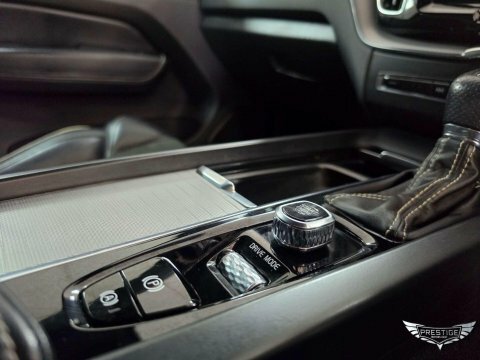 Volvo XC60 T5 Awd Momentum Blue #27