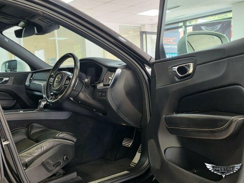 Volvo XC60 T5 Awd Momentum Blue #47