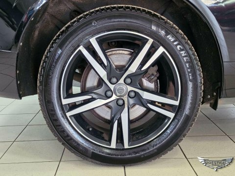 Volvo XC60 T5 Awd Momentum Blue #71