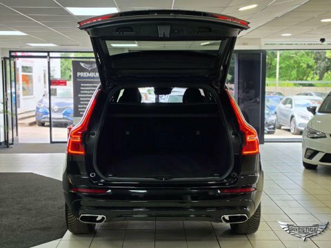 Volvo XC60 T5 Awd Momentum Blue #88