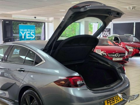 Vauxhall Insignia Insignia Sri Vx-line Nav Td Black #37