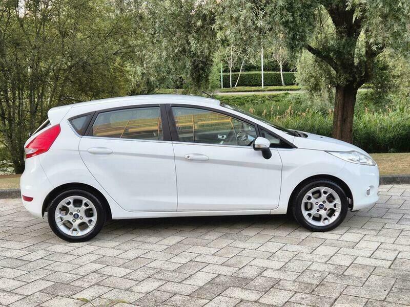 Ford Fiesta 1.25 Zetec Hatchback YK12ELV White #5