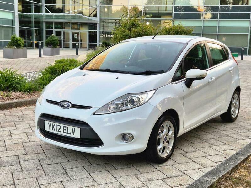 Ford Fiesta 1.25 Zetec Hatchback YK12ELV White #2