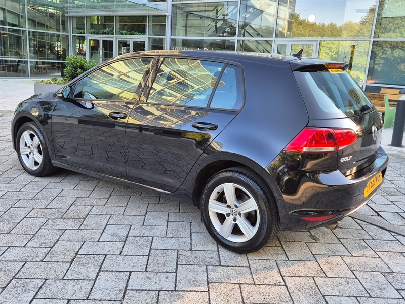 Volkswagen Golf 1.6 Tdi Bluemotion Tech Black #3