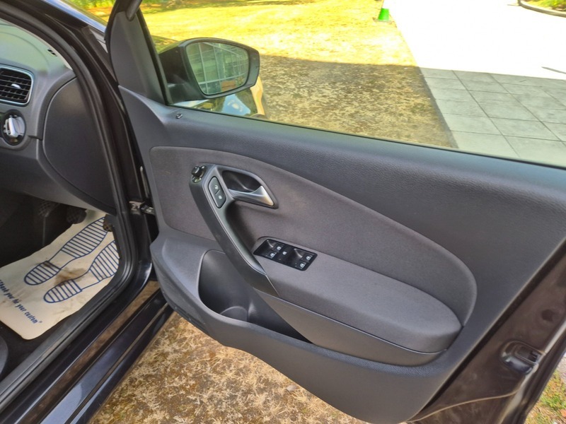 Volkswagen Polo 1.2L Match Tdi 74 Bhp Silver #20