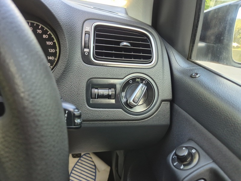 Volkswagen Polo 1.2L Match Tdi 74 Bhp Silver #18
