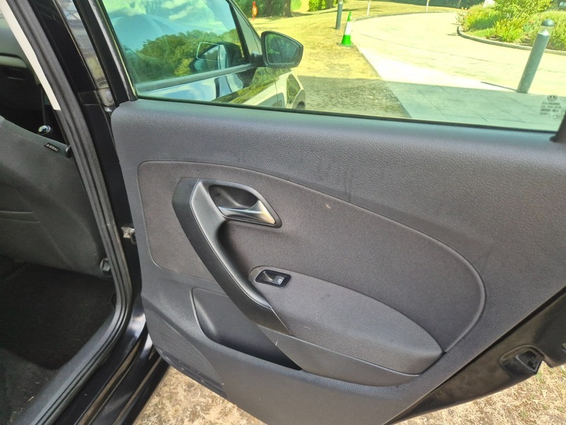 Volkswagen Polo 1.2L Match Tdi 74 Bhp Silver #21