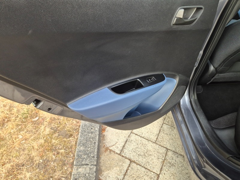 Hyundai I10 1.0 Se 2X Services 20 Road Tax Blue #28