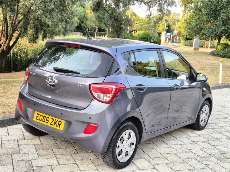 Hyundai I10 1.2 Se Hatchback Grey #3
