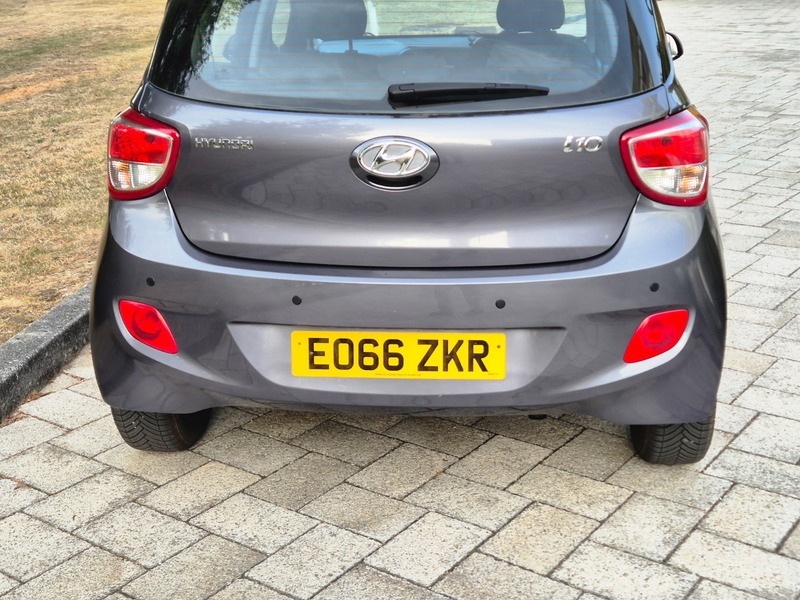 Hyundai I10 1.0 Se 2X Services 20 Road Tax Blue #8