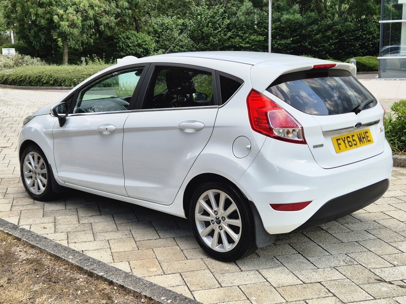 Ford Fiesta 1.0T Ecoboost Titanium Hatchback White #4