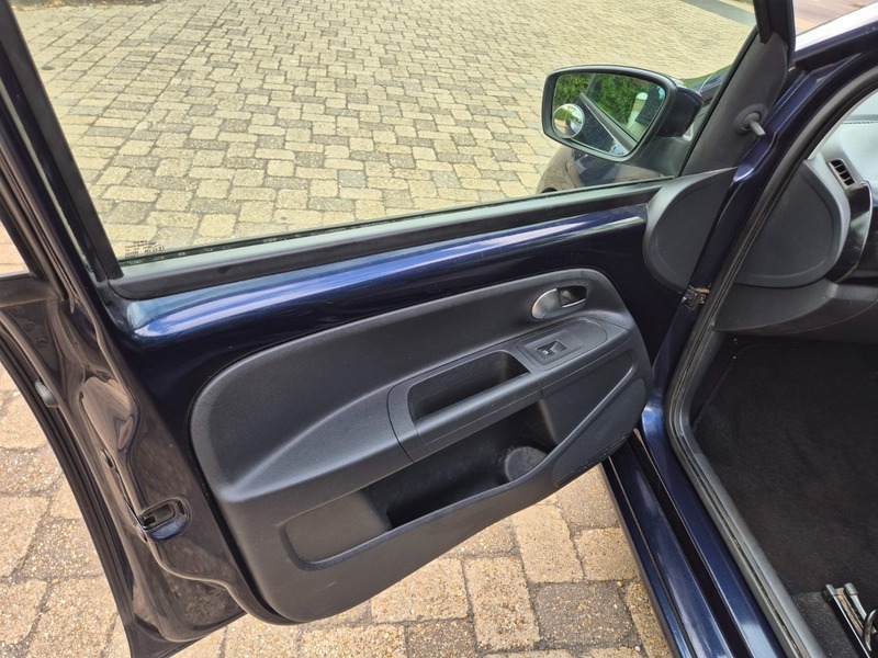 Volkswagen Up 1.0 Move Up White #20