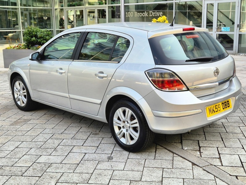 Vauxhall Astra 1.8I 16V Elite Hatchback Silver #3