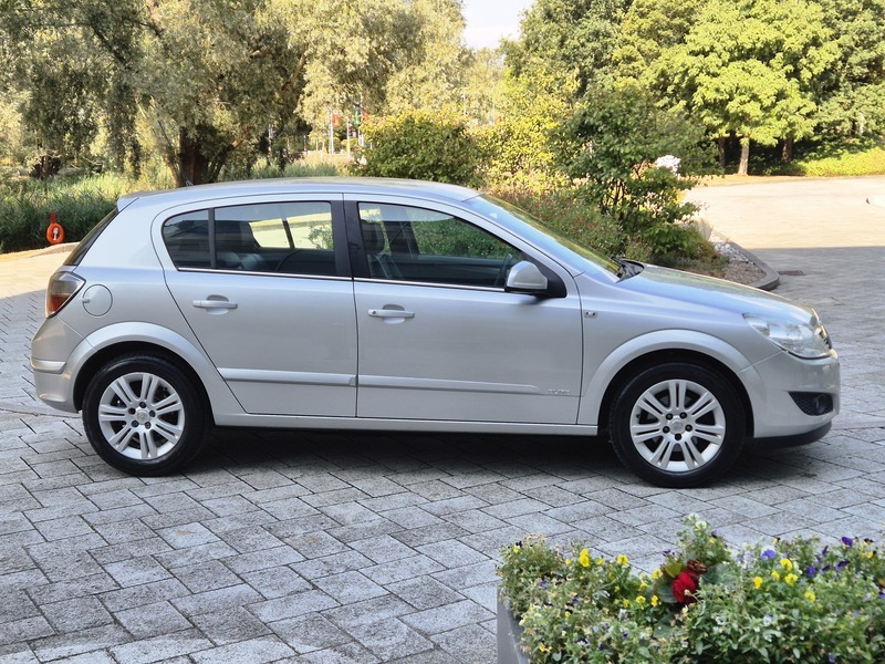 Vauxhall Astra 1.8I 16V Elite Hatchback Silver #5