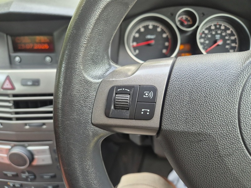 Vauxhall Astra 1.7 Sxi Cdti 80 Bhp Black #18
