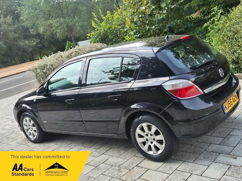 Vauxhall Astra 1.8I 16V Club Hatchback Black #5