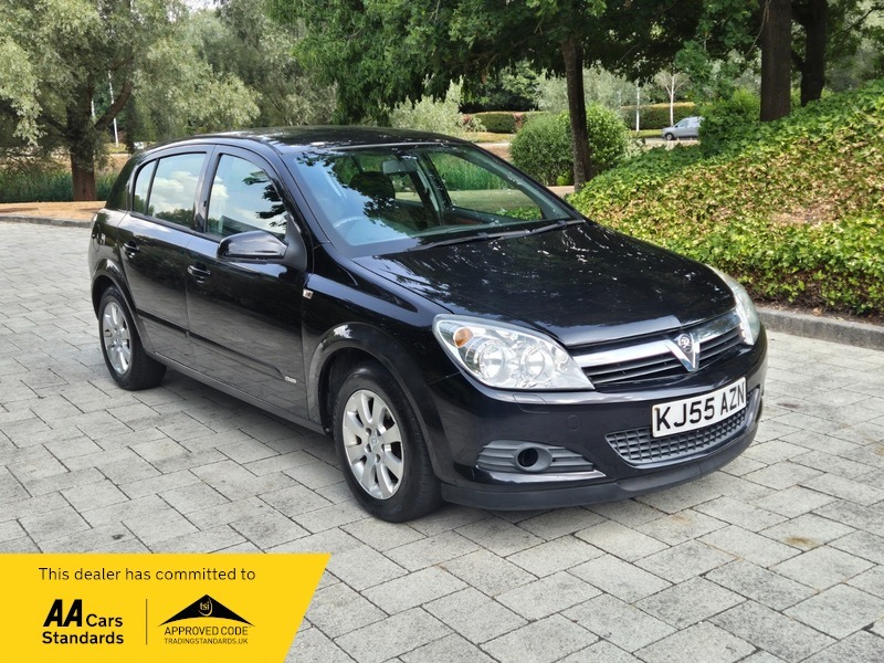 Vauxhall Astra 1.8I 16V Club Hatchback Black