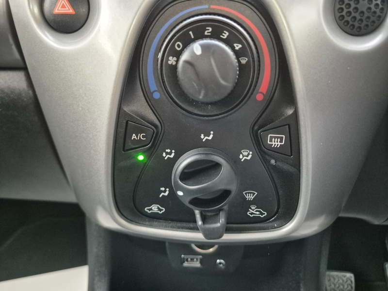 Toyota Aygo Hatchback Blue #21