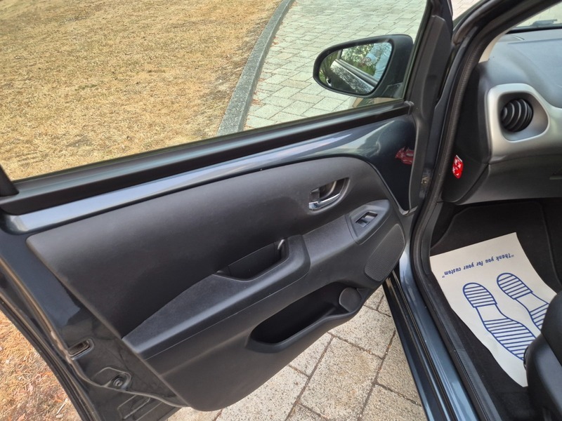 Toyota Aygo Hatchback Blue #26